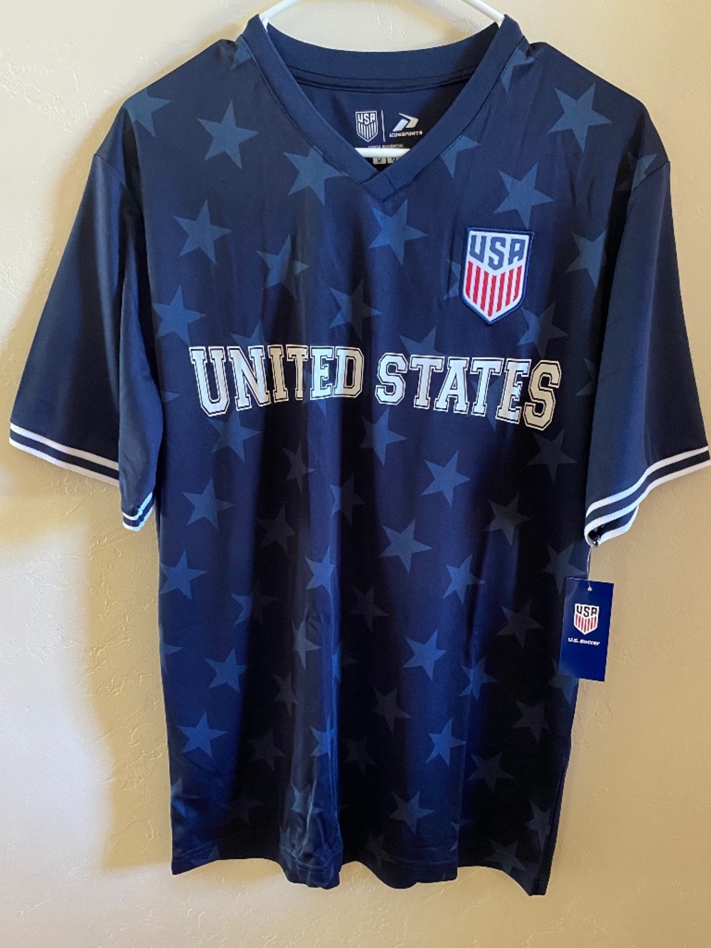 NWT Mens USA  Soccer jersey Size Medium Navy Blue